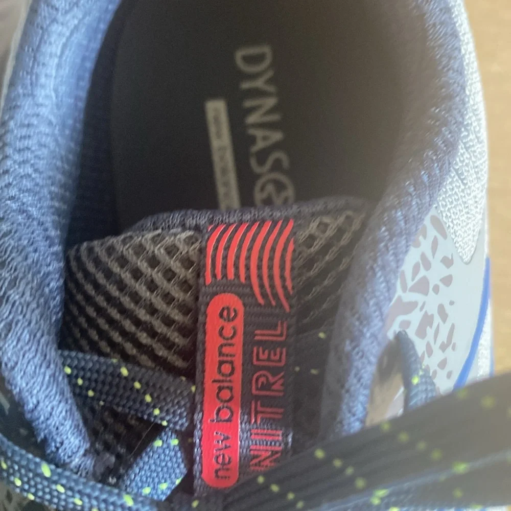 New ballots women’s sneakers. Size 6. - Picture 10 of 11